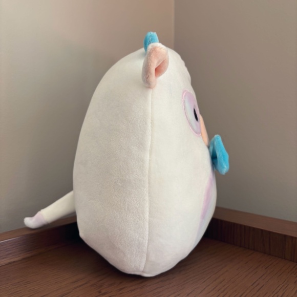 Squishmallows 8" Belozi the Cow US Exclusive - Picture 3 of 7